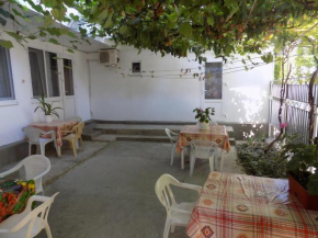Guest house on ulitsa Krymskaya 95